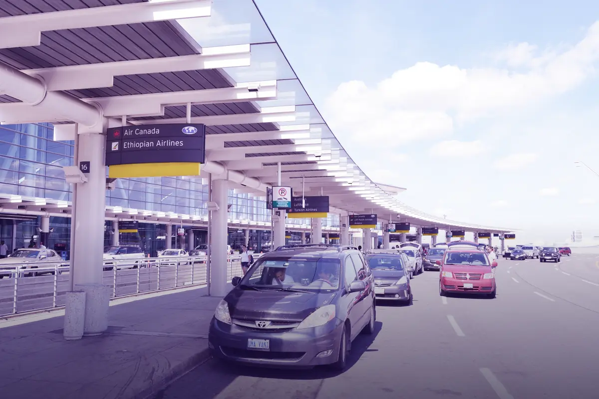 Toronto Pearson (YYZ) — Kanada
