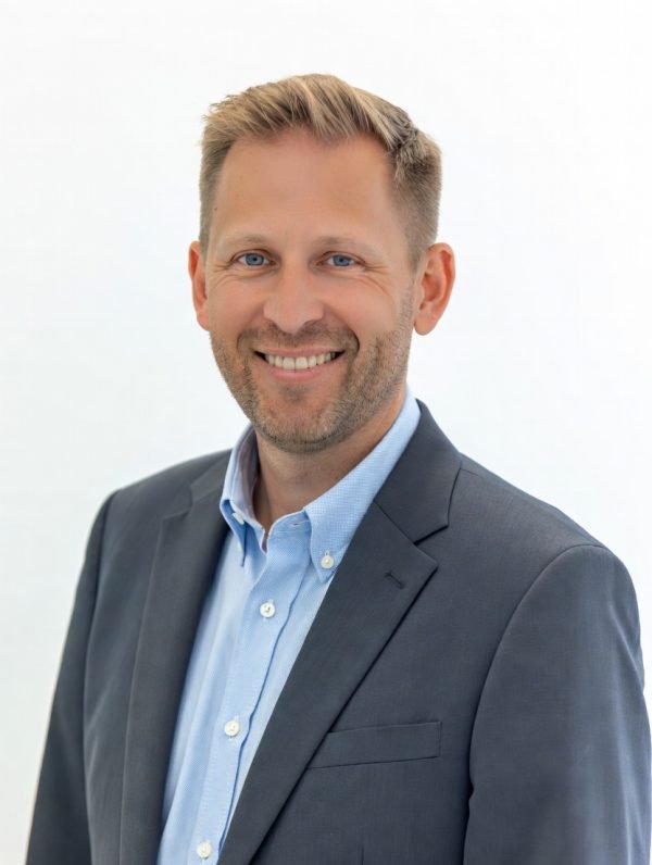Marc Hoffmann, Visa Consultant